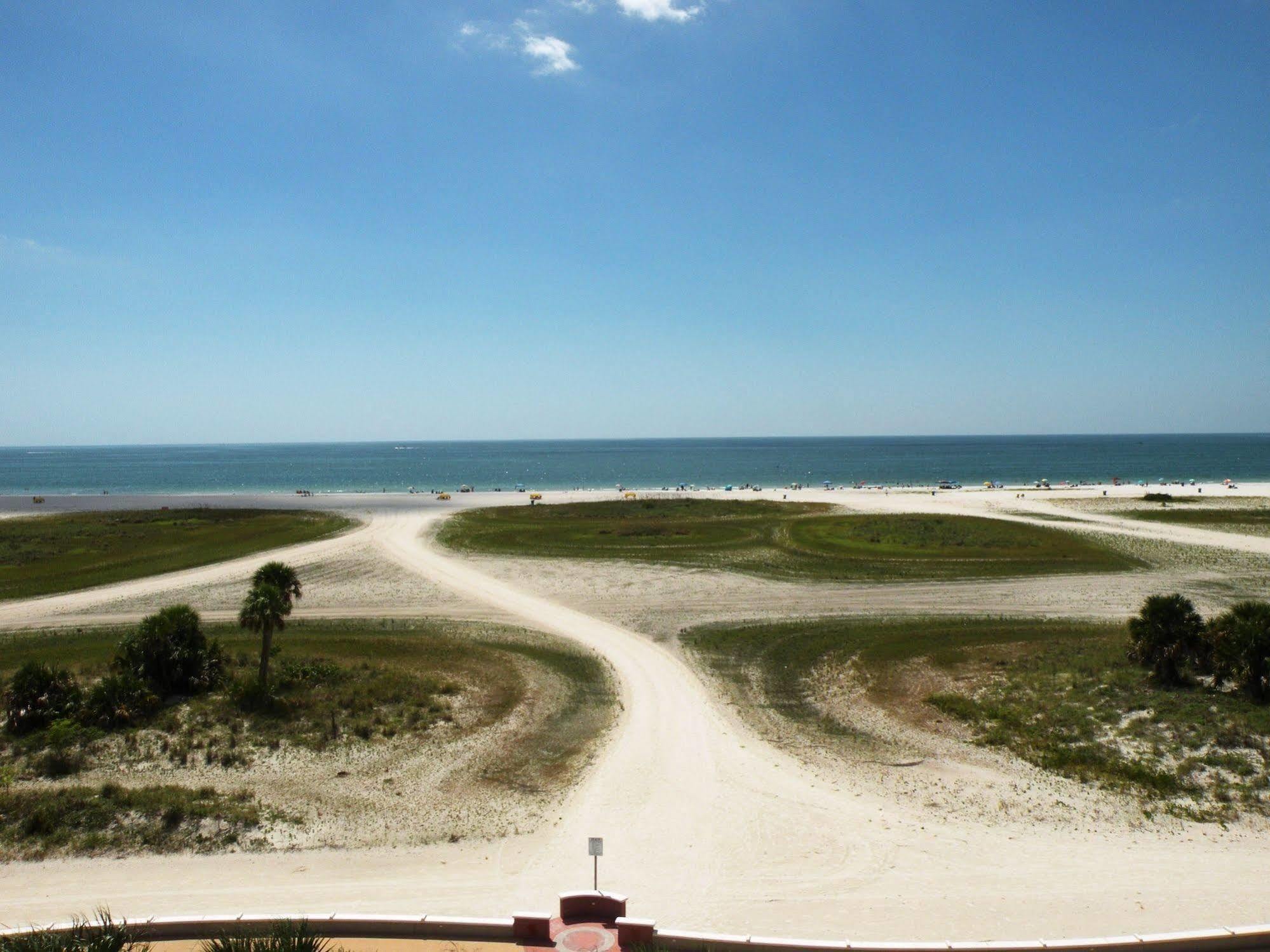 Surf Beach Treasure Island Resort St. Pete Beach Εξωτερικό φωτογραφία
